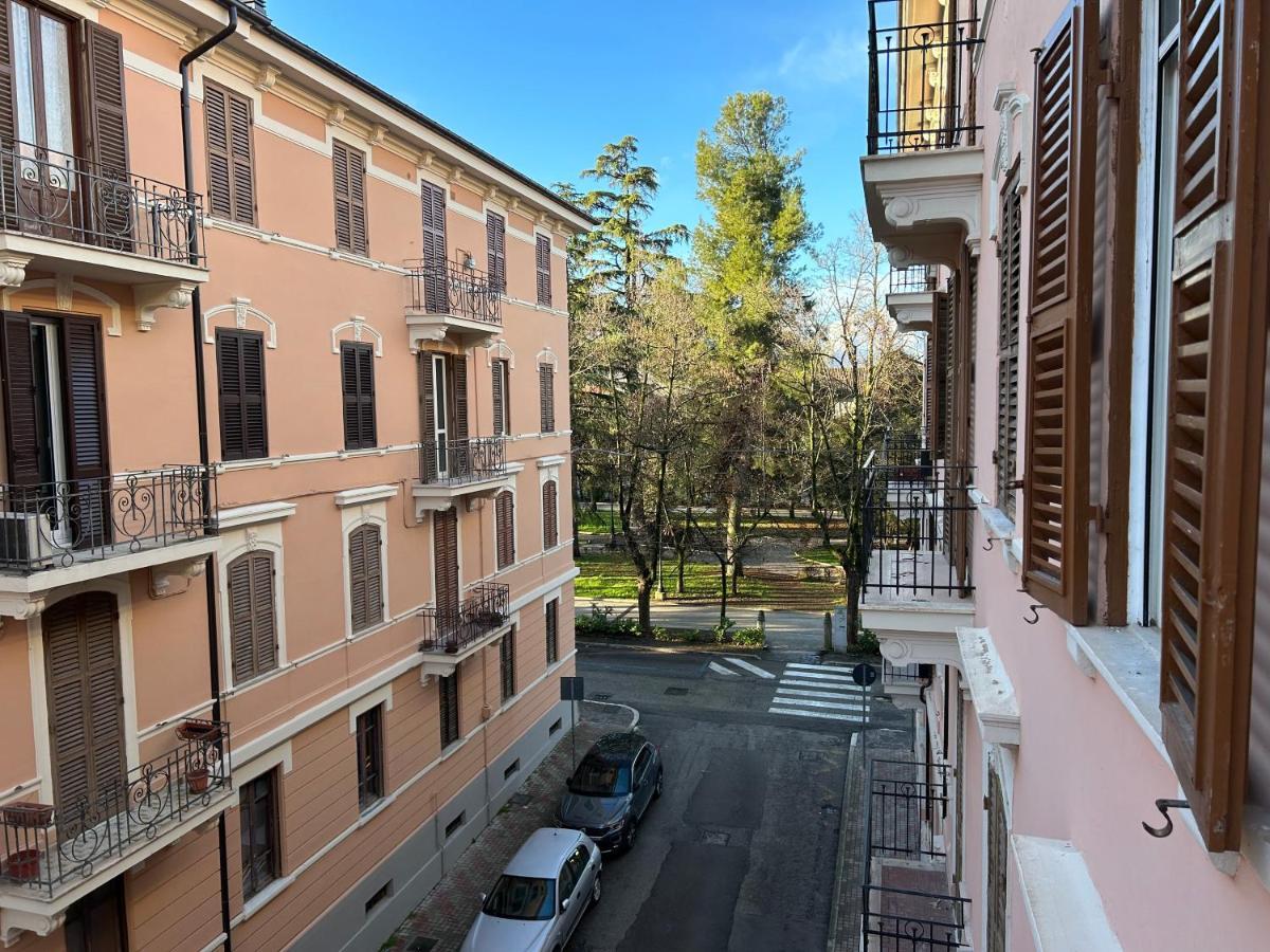 Casa Del Ferroviere B&B ซุลโมนา ภายนอก รูปภาพ